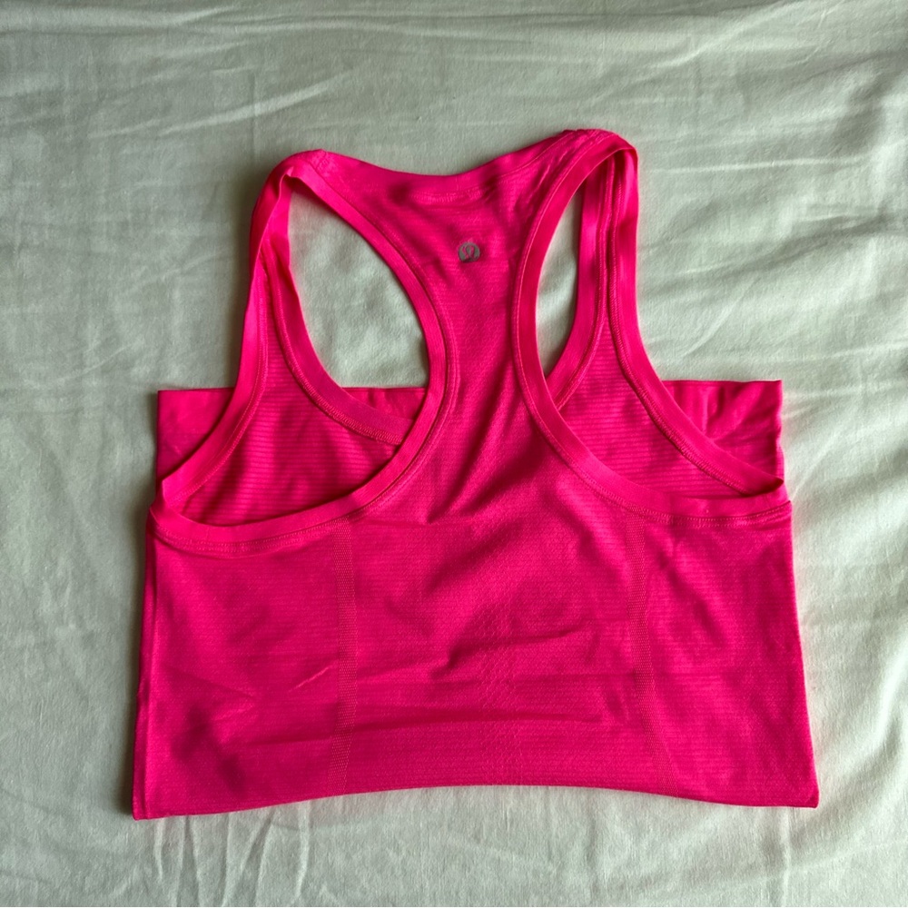 Lululemon Swiftly Tech Highlight Pink size 6